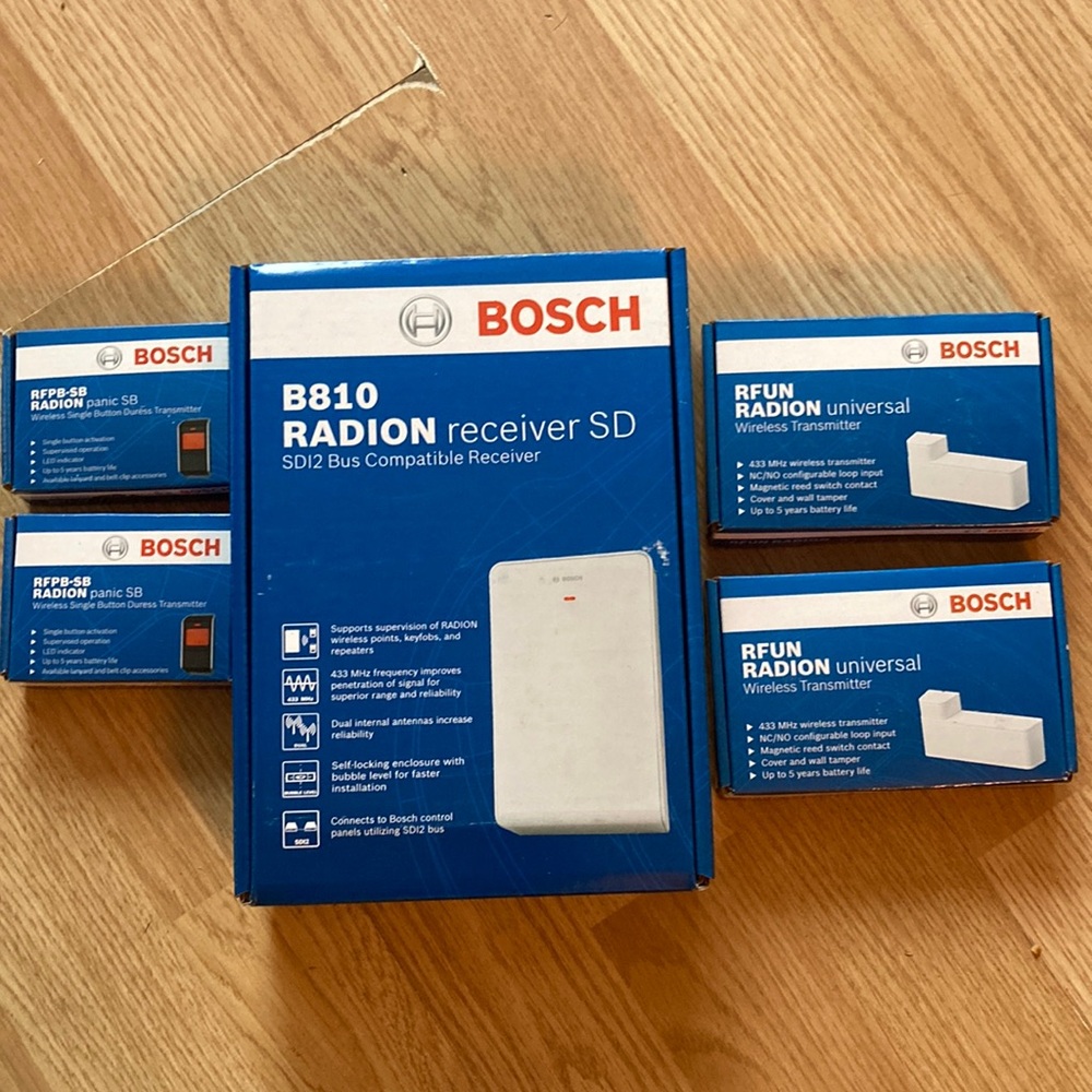 BOSCH B810 RADION Receiver SD-RFun Radon Universal-RFPB-SN RADION PANIC SB- NEW